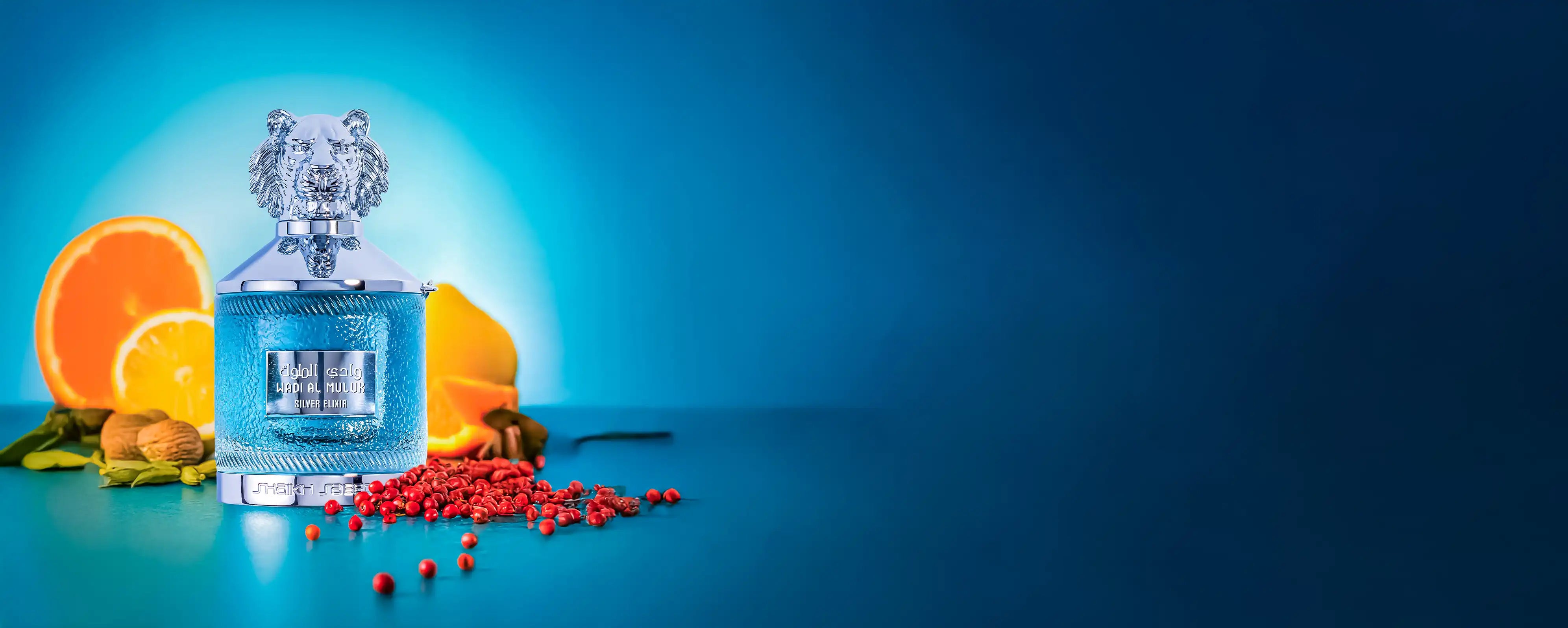 <p>Long Wear Essence<br/>Designed to Stay</p>